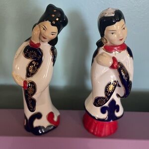 Vintage 1940s Geisha Girls Figurines